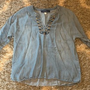 Women’s denim top
